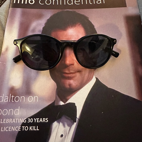 NEW Coach 8312U C2094 Sunglasses 500287 Black 100% AUTHENTIC NIB - Picture 2 of 8